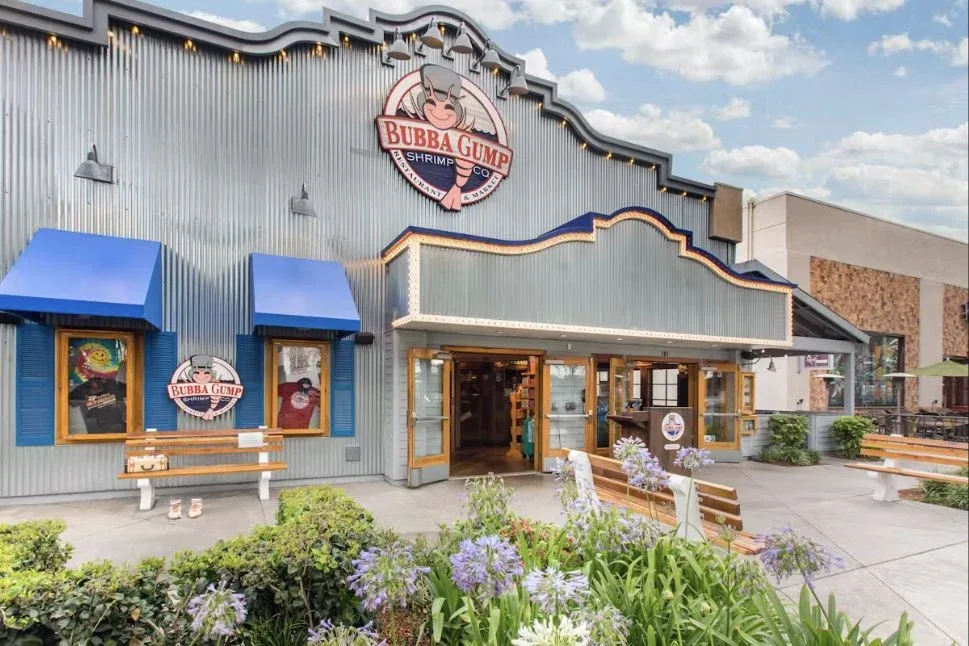 Exterior of Bubba Gump Shrimp Co. in Destin