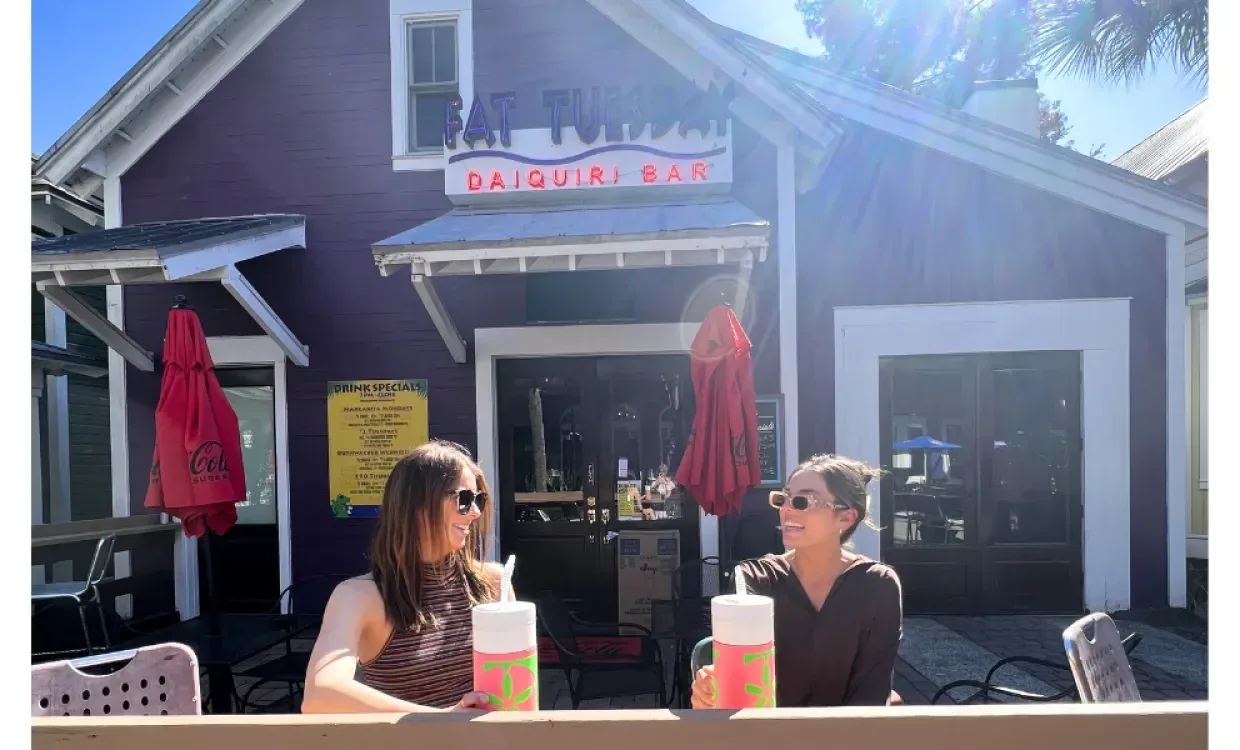 Fat Tuesday Daiquiri Bar exterior and outdoor seating at Baytowne Wharf
